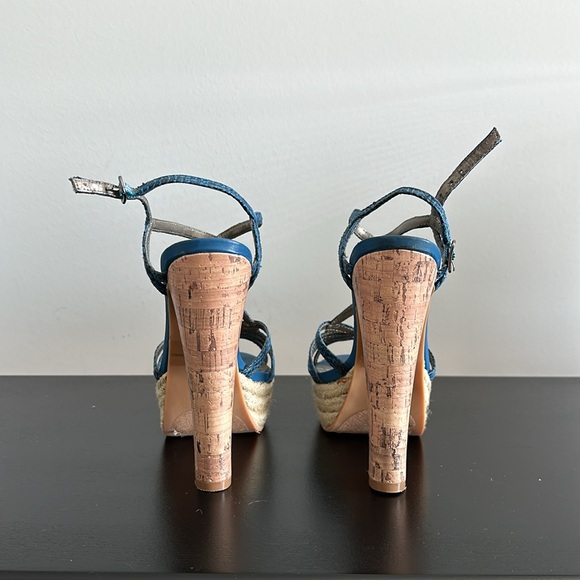 City Streets Blue Heels Sz 6 - Picture 3 of 6